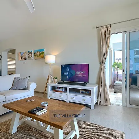 Thea Vista Apartment *